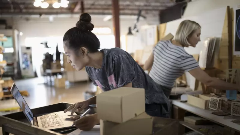 How to choose the perfect e-commerce shipping service?