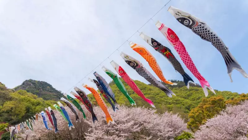 Best way to visit japan in Golden Week.